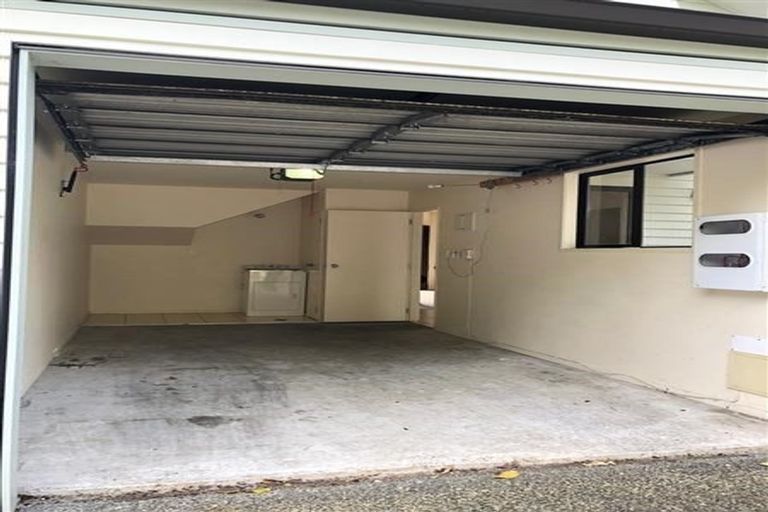 Photo of property in 28/11 The Avenue, Albany, Auckland, 0632