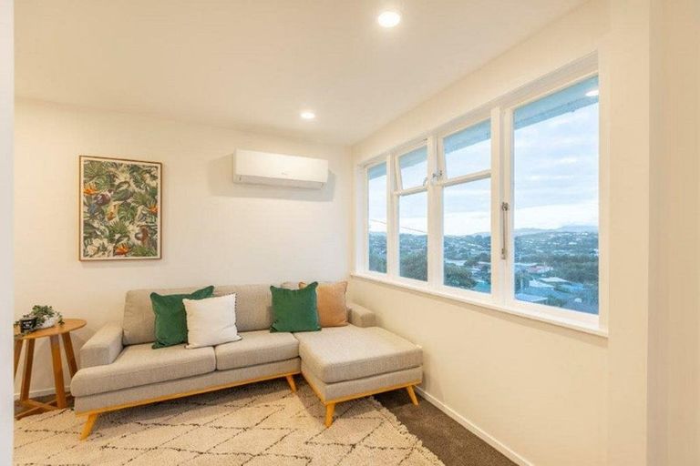 Photo of property in 8 Piko Street, Titahi Bay, Porirua, 5022