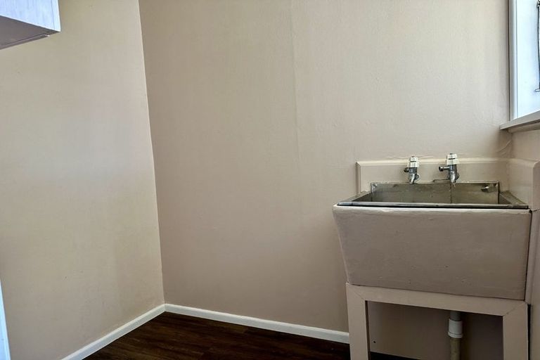 Photo of property in 20 Mckenzie Street, Levin, 5510