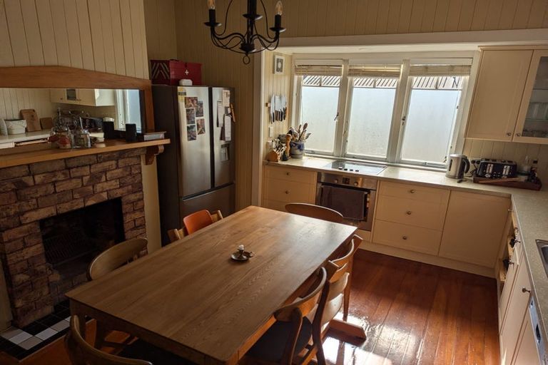 Photo of property in 16a Kowhai Road, Campbells Bay, Auckland, 0630