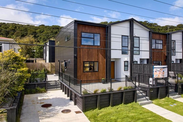 Photo of property in 1/24 Bull Avenue, Wainuiomata, Lower Hutt, 5014