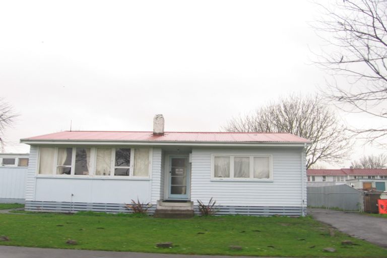 Photo of property in 809-811 Kiwi Street, Camberley, Hastings, 4120