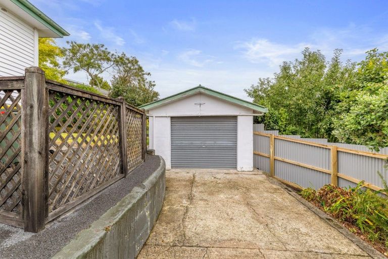 Photo of property in 24 Sutton Crescent, Hillcrest, Hamilton, 3216