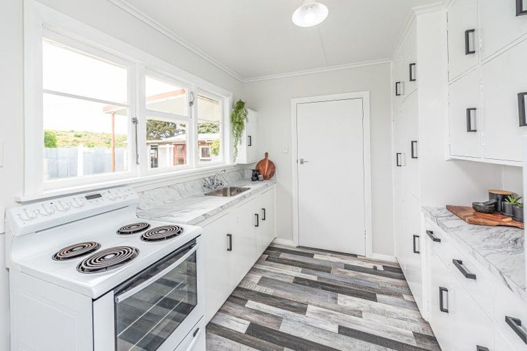 Photo of property in 54 Polson Street, Castlecliff, Whanganui, 4501