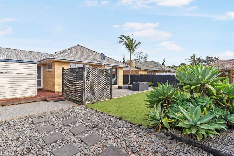 Photo of property in 57 Fernbrook Close, Burswood, Auckland, 2013