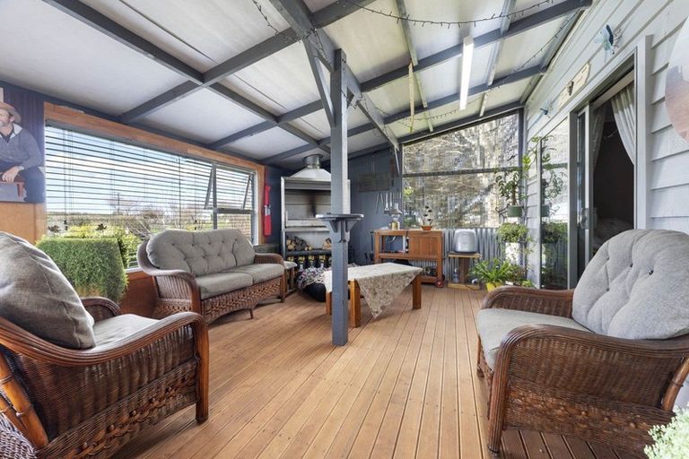 Photo of property in 3 Mabey Street, Eltham, 4322