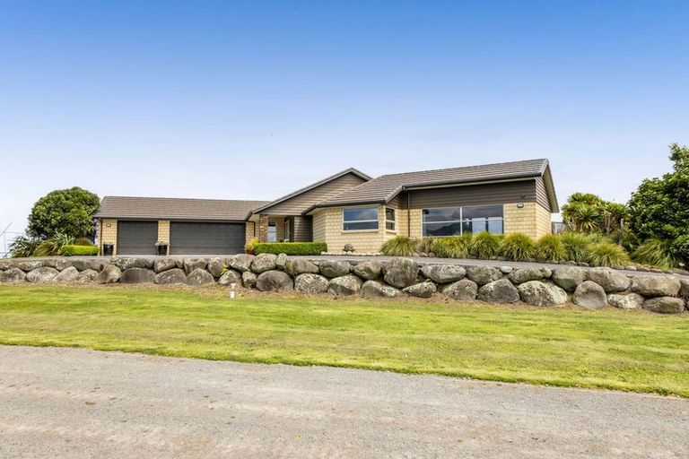 Photo of property in 253 Lwr Pitone Road, Pitone, New Plymouth, 4374