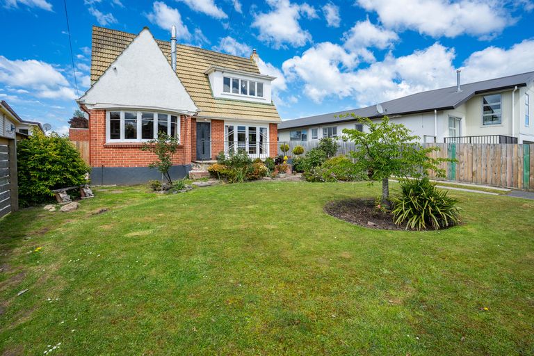 Photo of property in 44 Martin Road, Fairfield, Dunedin, 9018