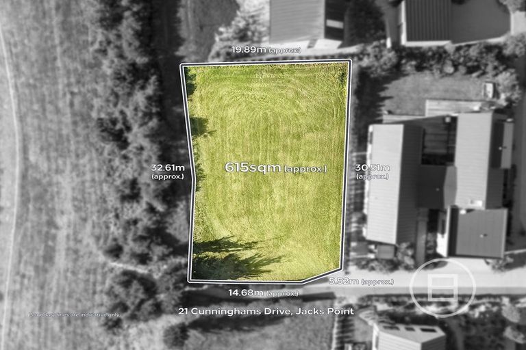 Photo of property in 21 Cunninghams Drive, Jacks Point, Queenstown, 9371