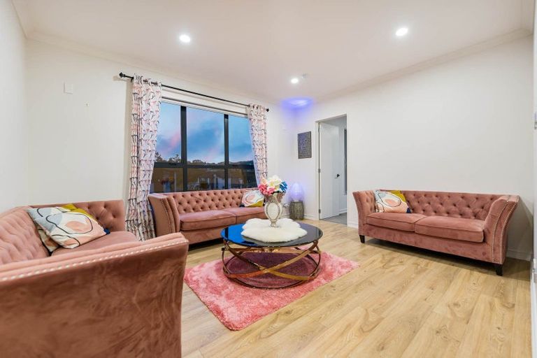 Photo of property in 5 Riwai Street, Flat Bush, Auckland, 2019
