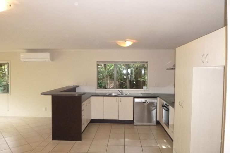 Photo of property in 20a Roseberry Avenue, Birkenhead, Auckland, 0626