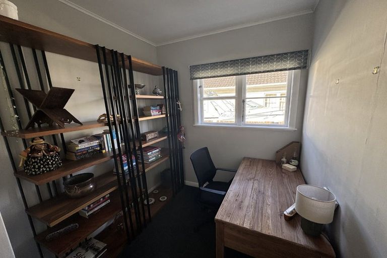 Photo of property in 10 Purser Grove, Fairfield, Lower Hutt, 5011