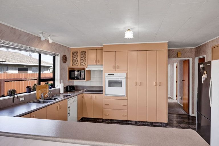 Photo of property in 18 Rimu Street, Hawera, 4610