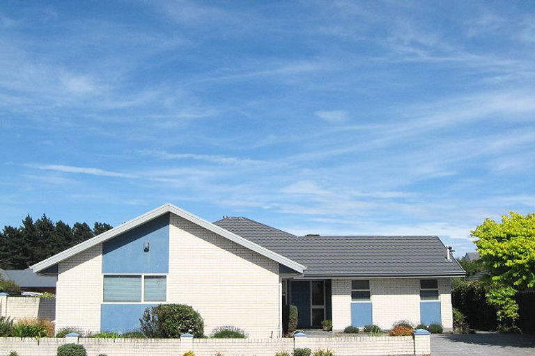 Photo of property in 41 Aston Drive, Waimairi Beach, Christchurch, 8083