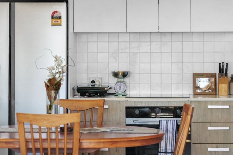 Photo of property in 42 Tahuna Minhinnick Drive, Glenbrook, Waiuku, 2681