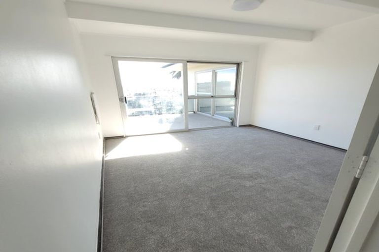 Photo of property in 3 Moera Place, Stanmore Bay, Whangaparaoa, 0932