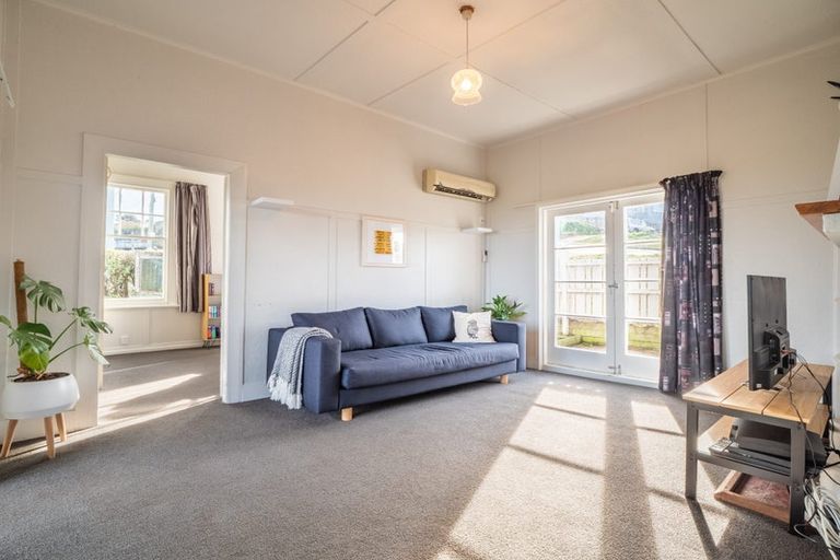 Photo of property in 43 Seaview Road, Brighton, Dunedin, 9035