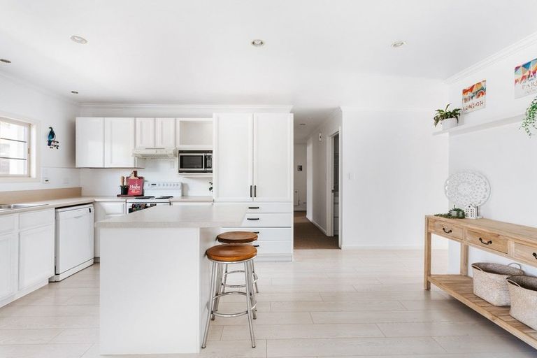 Photo of property in 28 Tawhiri View, Pyes Pa, Tauranga, 3112