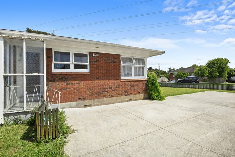 Photo of property in 1/4 Roseburn Place, Pakuranga, Auckland, 2010