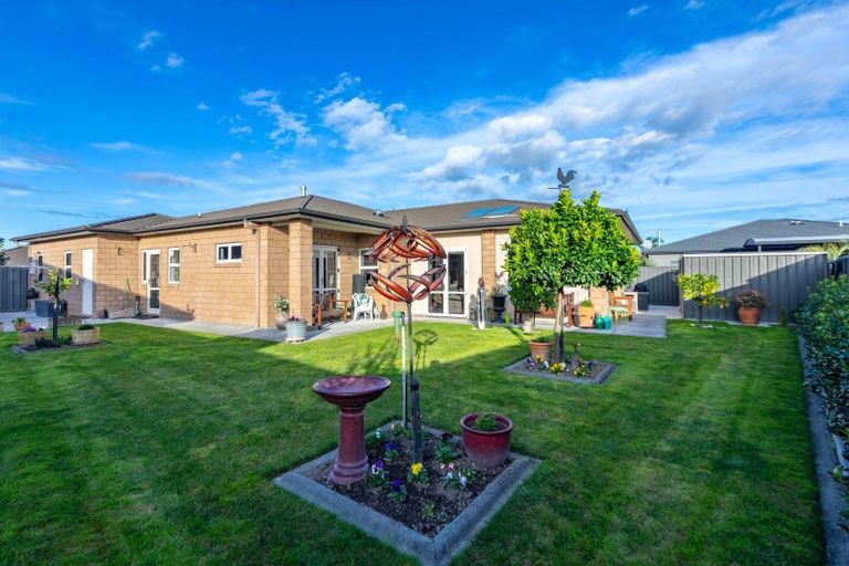 Photo of property in 3 Kapiti Drive, Poraiti, Napier, 4112