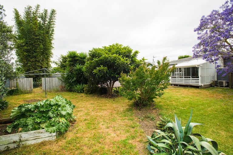 Photo of property in 14 Muir Street, Te Hapara, Gisborne, 4010