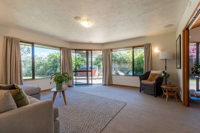 Photo of property in 17 Stagg Place, Brightwater, 7022