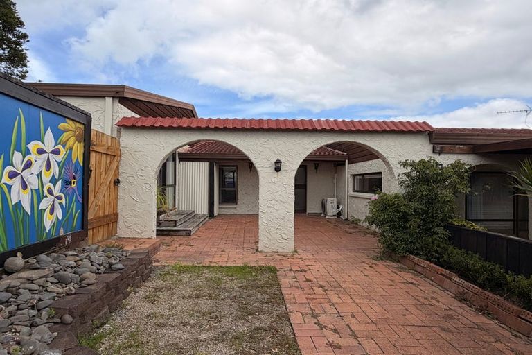 Photo of property in 2 Fallow Street, Browns Bay, Auckland, 0630