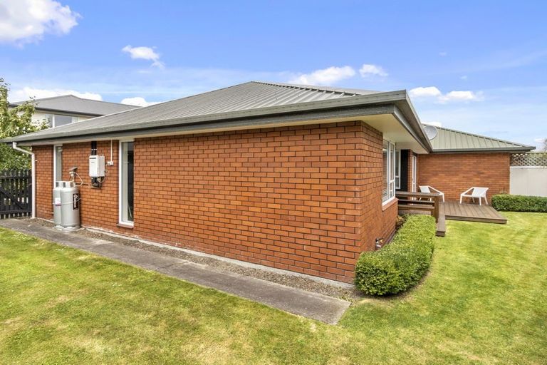 Photo of property in 1/16 Peverel Street, Riccarton, Christchurch, 8011