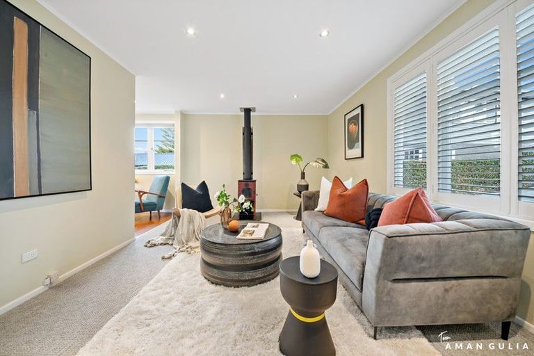 Photo of property in 29 Amberley Avenue, Te Atatu South, Auckland, 0610