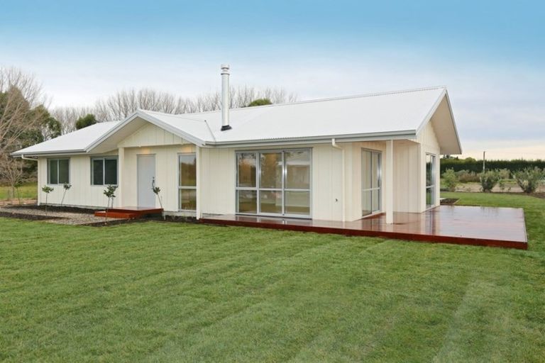 Photo of property in 14 Cape Grove, Haumoana, 4180