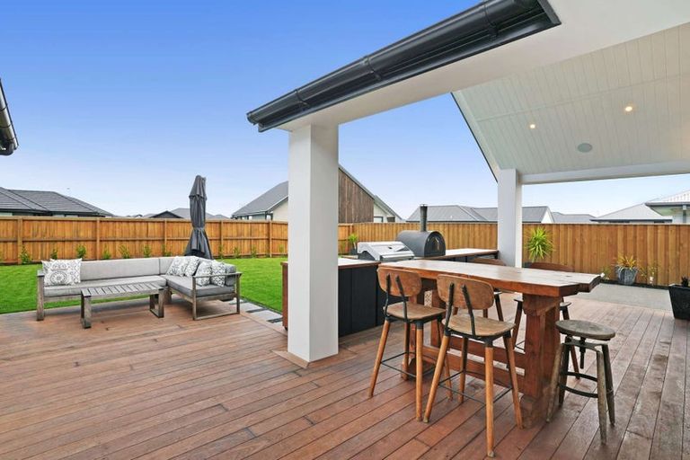 Photo of property in 3 Hunter Lane, Amberley, 7410