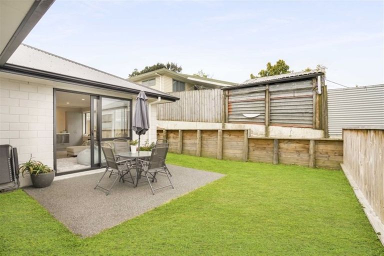 Photo of property in 3/142 Forest Lake Road, Forest Lake, Hamilton, 3200