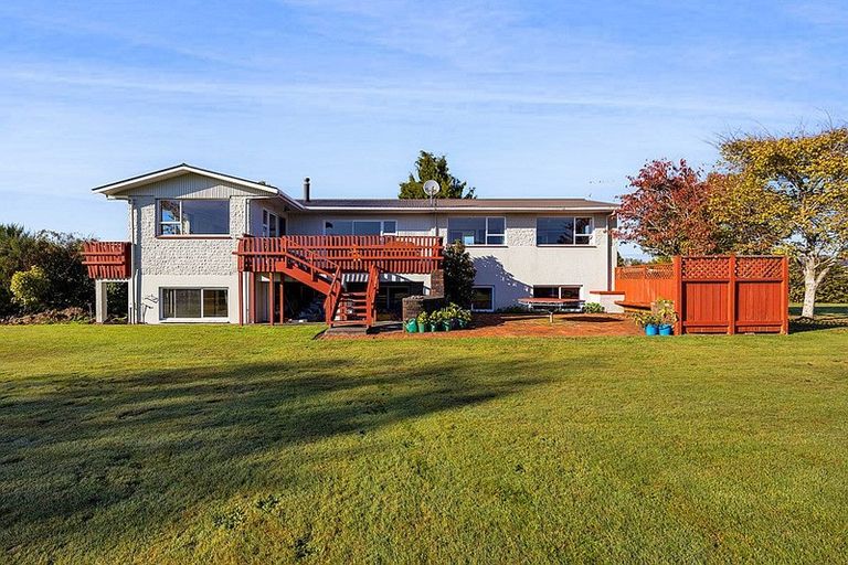 Photo of property in 9 Montjoy Street, Stratford, 4332