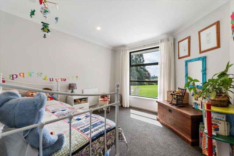 Photo of property in 31 No 1 Road, Te Puke, 3119