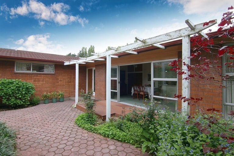 Photo of property in 28 Claridges Road, Casebrook, Christchurch, 8051