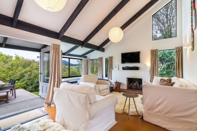 Photo of property in 28 Candu Lane, Kinloch, Taupo, 3377