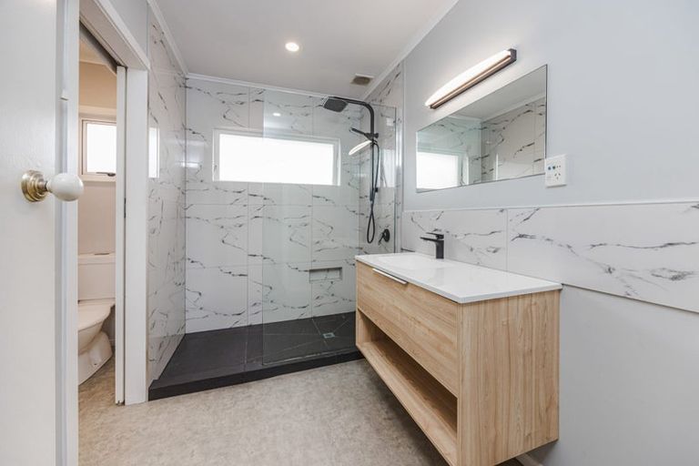 Photo of property in 88 Beach Road, Pahurehure, Papakura, 2113