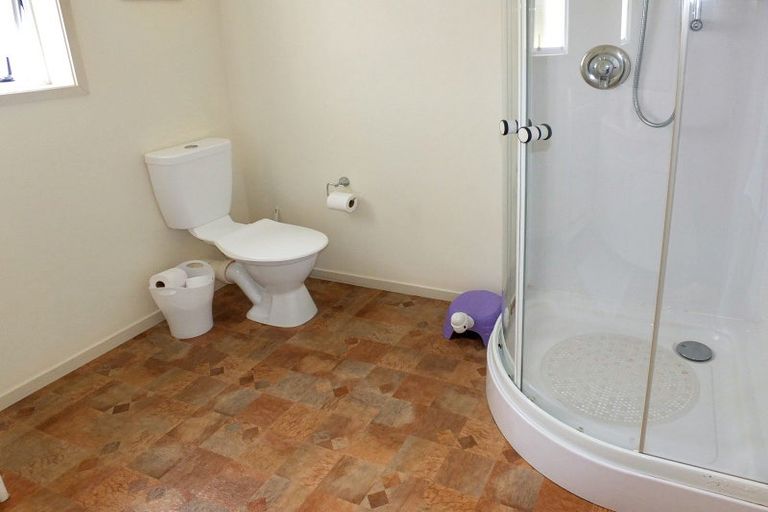 Photo of property in 31 Nash Parade, Foxton Beach, Foxton, 4815