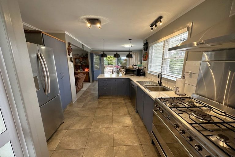 Photo of property in 9 Alloa Place, Tokoroa, 3420