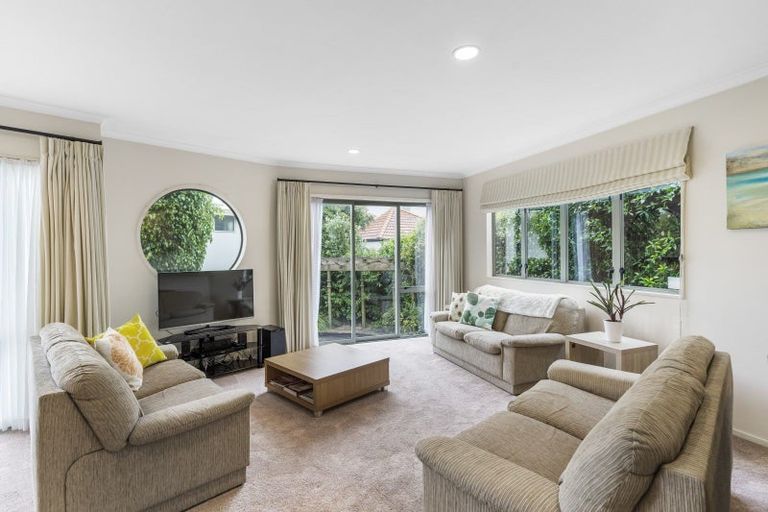 Photo of property in 2/10 Norman Road, Hauraki, Auckland, 0622