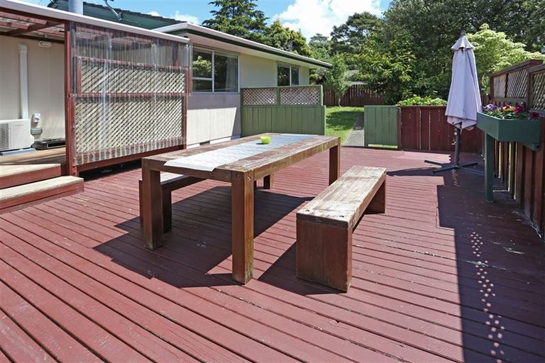 Photo of property in 26 Wirihana Road, Titirangi, Auckland, 0604