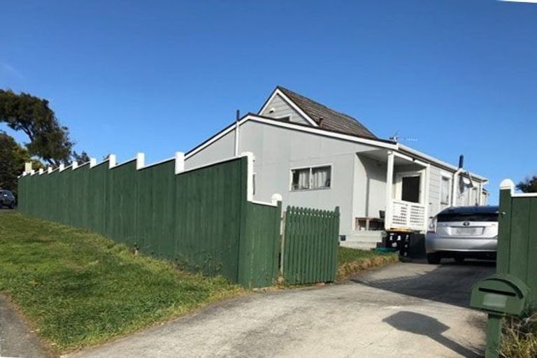 Photo of property in 22 Abilene Crescent, Churton Park, Wellington, 6037