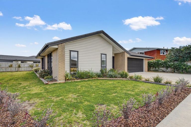 Photo of property in 32a Bunyan Road, Coastlands, Whakatane, 3120