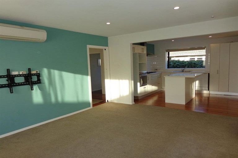 Photo of property in 12 Briggs Road, Mairehau, Christchurch, 8052
