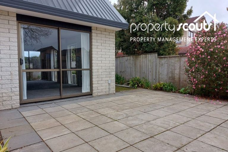 Photo of property in 1/14 Bramley Drive, Farm Cove, Auckland, 2012
