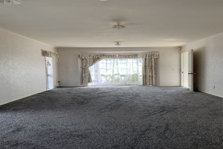 Photo of property in 2/26 Edendale Road, Somerville, Auckland, 2014