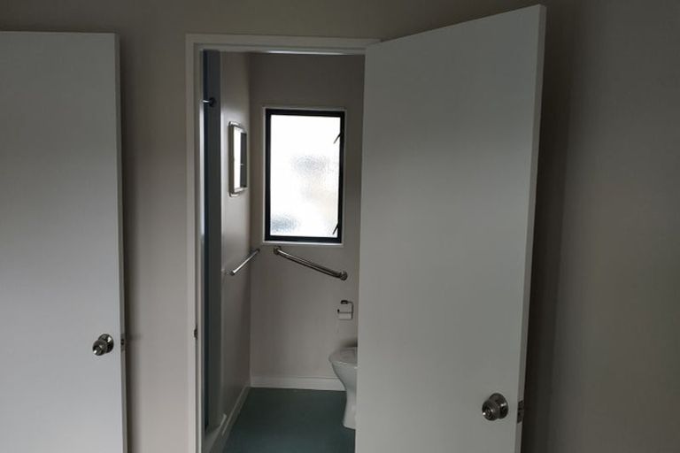 Photo of property in 3/990 High Street, Avalon, Lower Hutt, 5011