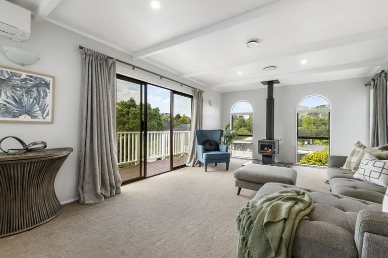 Photo of property in 86 Porritt Avenue, Chatswood, Auckland, 0626