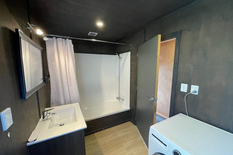 Photo of property in 4 Glen Road, Raumati South, Paraparaumu, 5032