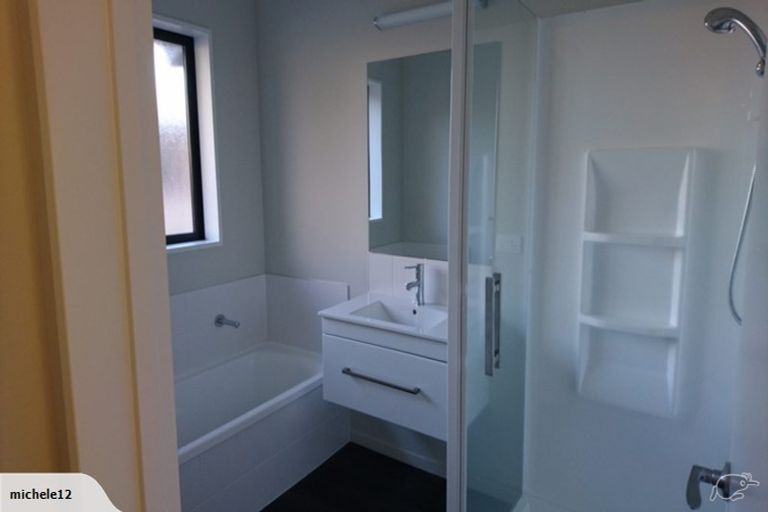 Photo of property in 94 Palmers Road, New Brighton, Christchurch, 8083